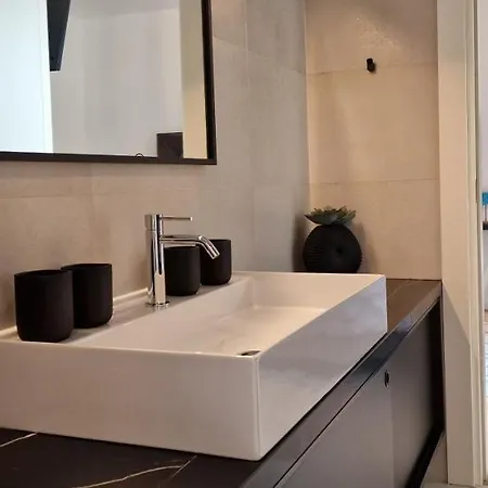 Qvarnero No18- Luxury With Swimming Pool, Private Sauna And Jacuzzi Apartment Opatija