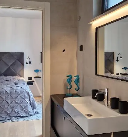 Appartement Qvarnero No18- Luxury With Swimming Pool, Private Sauna And Jacuzzi Opatija
